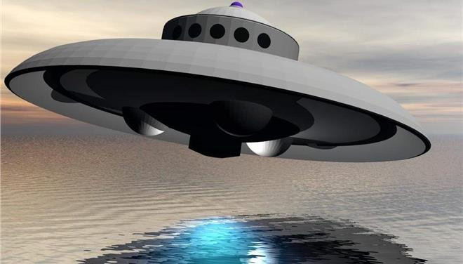 Μυστικό πρόγραμμα εκατομμυρίων για… UFO – Απίστευτο βίντεο με μαχητικά να κυνηγούν ένα άγνωστο ιπτάμενο αντικείμενο